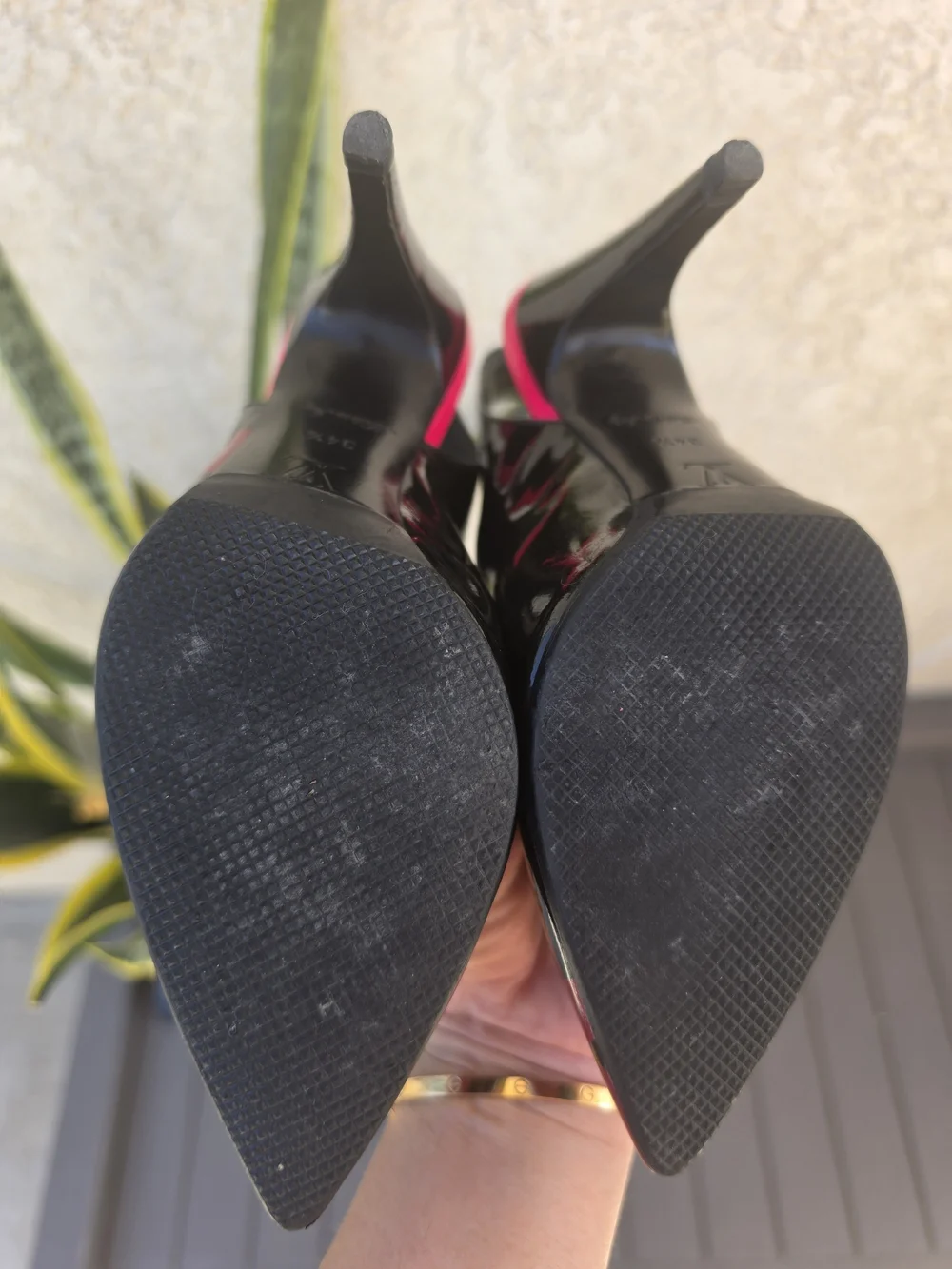 Authentic Louis Vuitton Black Graffiti Patent Leather Slingback Pumps Size 34.5